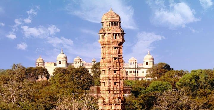 Chittorgarh Sightseeing Tour By Car and Driver
