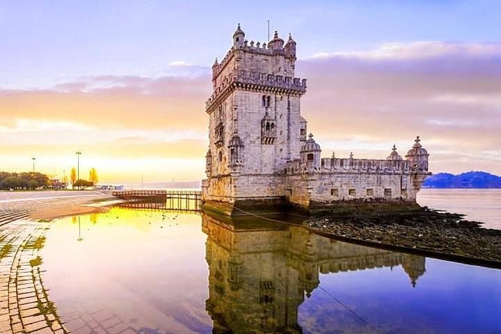 Private tour Portugal 3 days from Lisbon