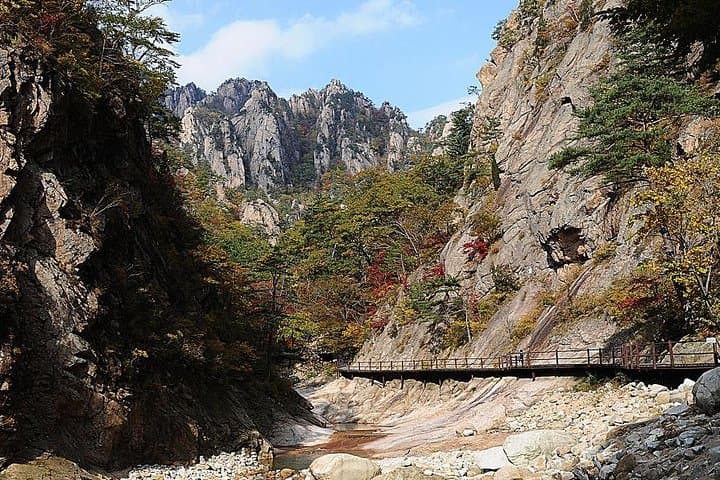 Mt. Seoraksan National Park Scenic Journey