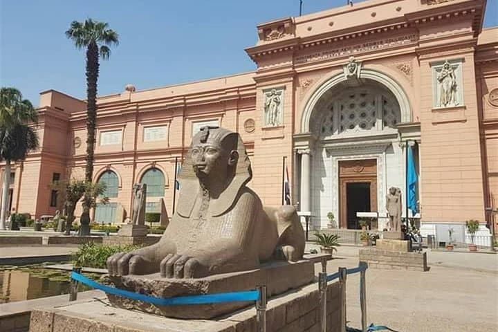 Great Pyramids in Giza, Cairo Egypt sightseeing