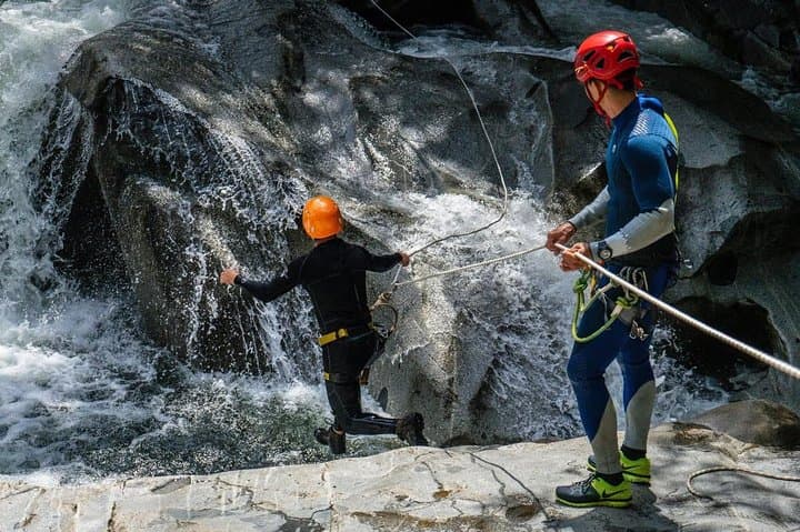 Canyoning Guatape River