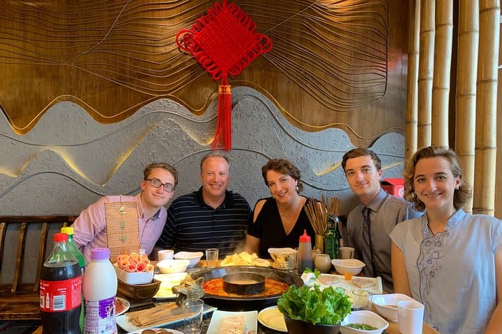 Private Half-Day Tour in Sichuan Culture Show with Hot Pot Dinner in Chengdu