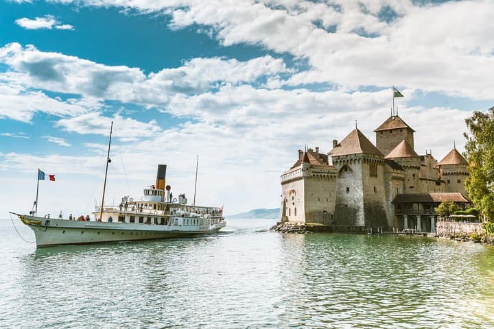 Day Trip to Montreux, Chaplin's World & Chillon Castle& apéritif