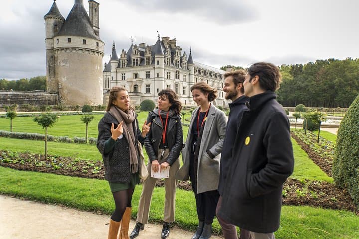 Loire Valley Day Trip with 3 Castles with Chambord and Chenonceau