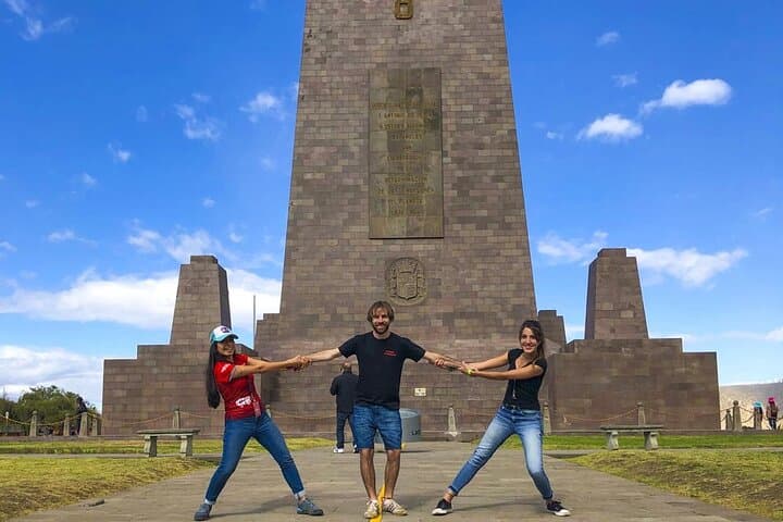 Private Sightseeing Tour of Mitad del Mundo from Quito