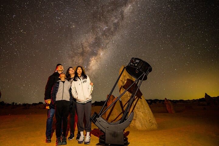 Pinnacles Desert Sunset Dinner and Stargazing Tour