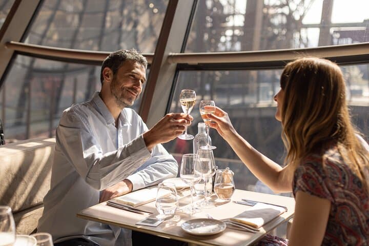 Paris Late Lunch at Eiffel Tower's Madame Brasserie Restaurant