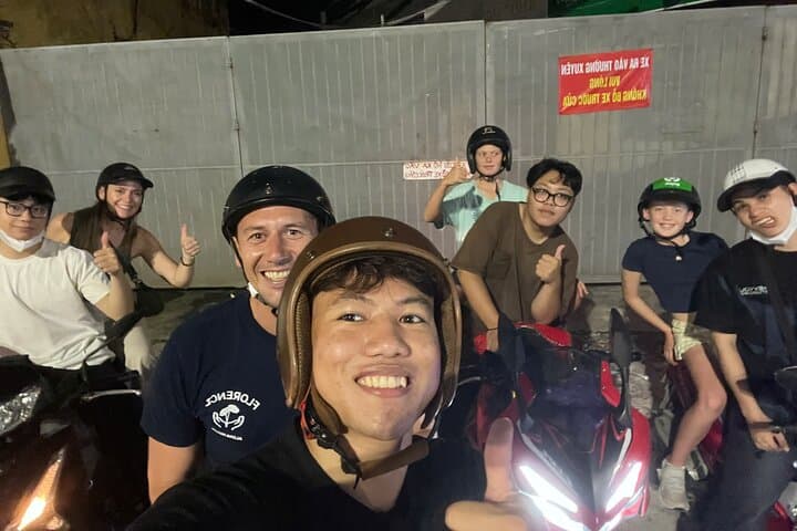 Hanoi Motorbike Street Food Tour With Sightseeing