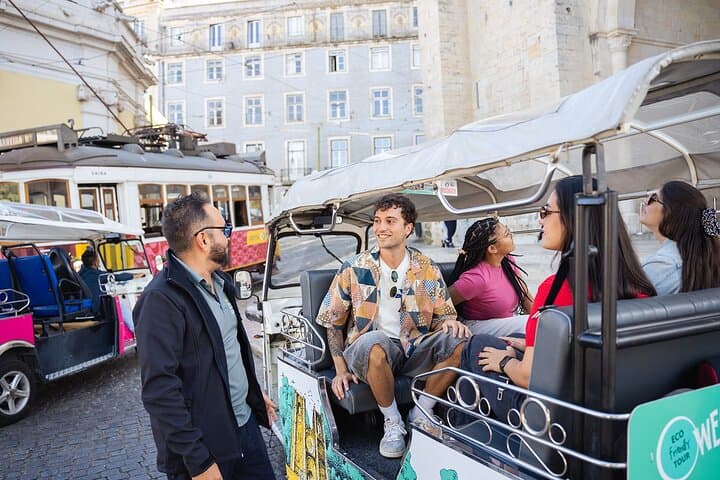 1.5-Hour Private Tuk Tuk Tour of Lisbon Old Town and City Center