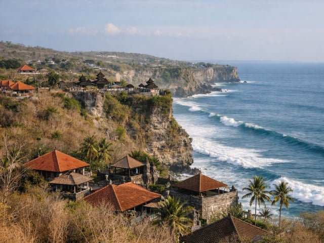Uluwatu Travel Guide | Digital Nomad